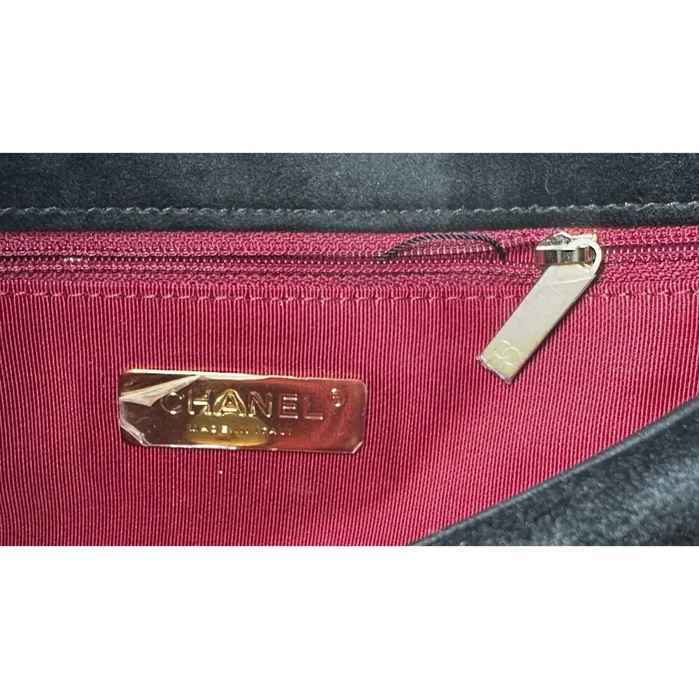 CHANEL 19 Medium Black Velvet Flap Shoulder Crossbody Bag Mixed Hardware